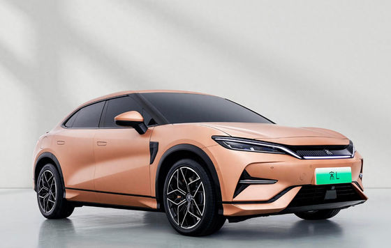 BYD Song L Sedan 5 θέσεων Δύο τροχούς 4×2 Διάστημα 500 χιλιομέτρων