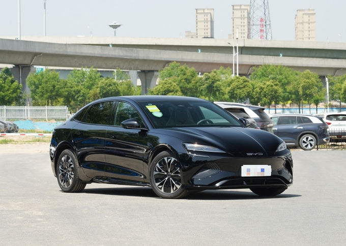 BYD Plug In Hybrid 5 θέσεις Σεντάν Οχήμα Αυτοκίνητο Μαύρο λευκό 0
