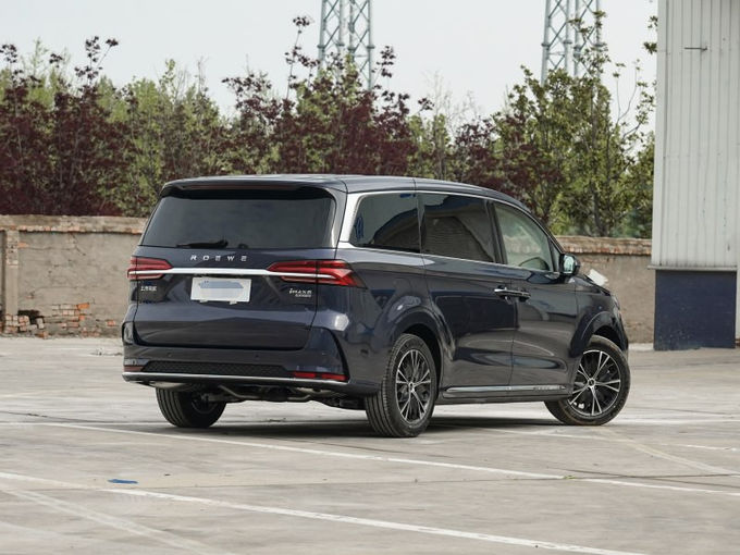 Roewe Μεγάλο Minivan MPV Βαν Βενζίνη 7 θέσεις 4x2 αυτόματο κιβώτιο ταχυτήτων 2