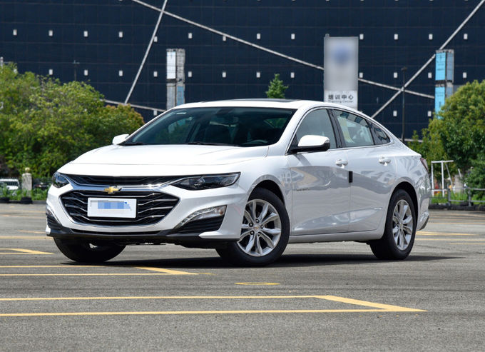 Βενζινοκίνητο Chevrolet Malibu Σεντάν 5 θέσεων Δύο τροχούς 4×2 0