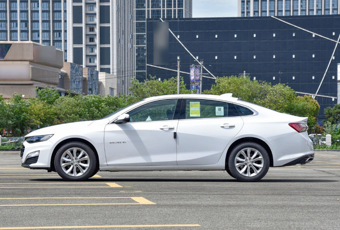 Βενζινοκίνητο Chevrolet Malibu Σεντάν 5 θέσεων Δύο τροχούς 4×2 2
