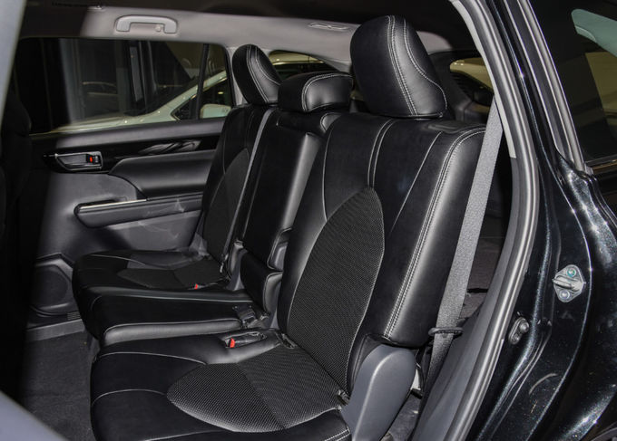 Το Toyota Highlander SUV Βενζινοκίνητα αυτοκίνητα 7 θέσεων Highlander Suv 6