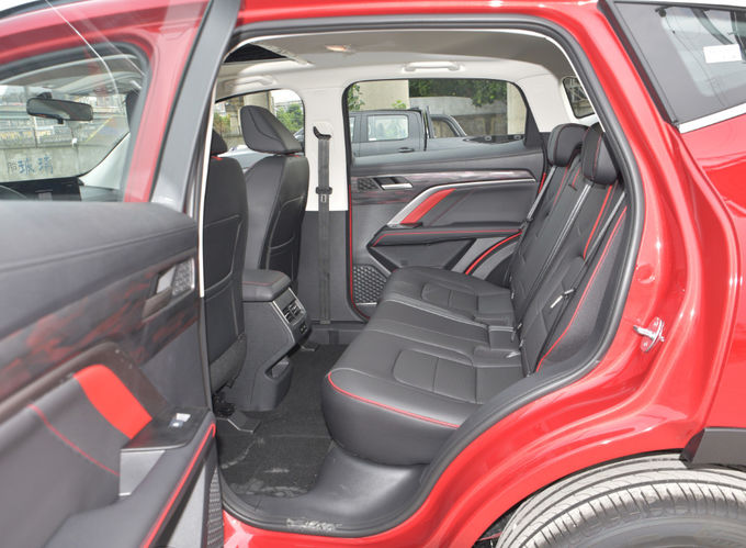 Μεγάλο Τείχος Haval H6 Αυτοκίνητα που κινούνται με βενζίνη Μπροστά τροχιά Κινητήρα Ασημένιο 9