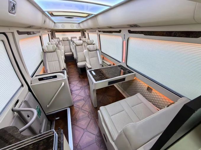 Το Toyota Coaster 16 θέσεων Τουριστικό λεωφορείο Επιχειρηματική υποδοχή Λεωφορείο Βενζίνη 4×2 Εγχειρική μετάδοση 8