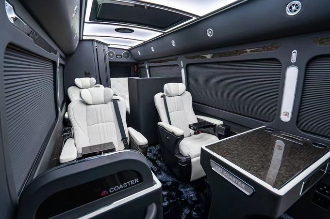 Το Toyota Coaster 7 θέσεων Εμπόριο λεωφορείου Βενζίνη πίσω κίνηση 4 × 2 χειροκίνητο κιβώτιο ταχυτήτων 5